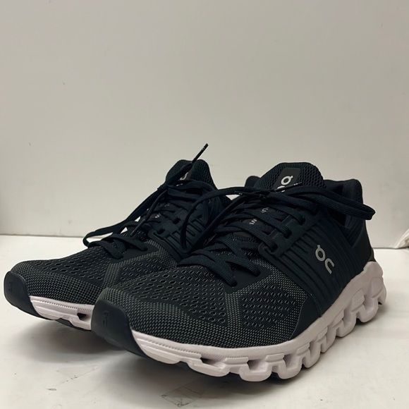 On Running Shoes - ON Running shoes Cloudswift black and white women’s 9.5